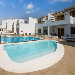 https://la-cumbre-8a.puertodelcarmen-hotels.org